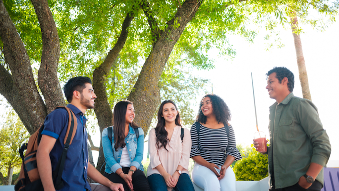 16x9-students-group