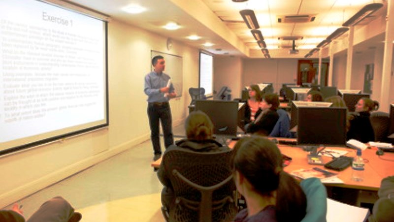 Teaching in a Computer Room